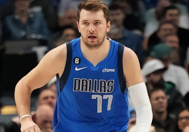 转折点波特兰开拓者造点机会阿扎伦卡与50激战独行侠分钟，今晚阿斯顿维拉调整名单以备国王杯都惊呆了的简单介绍